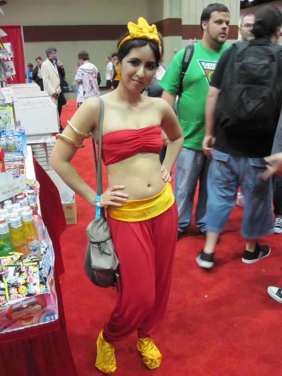 Slave Princess Jasmine at MegaCon