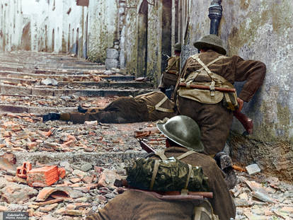 Colorization: Canadian infantrymen, 1943.