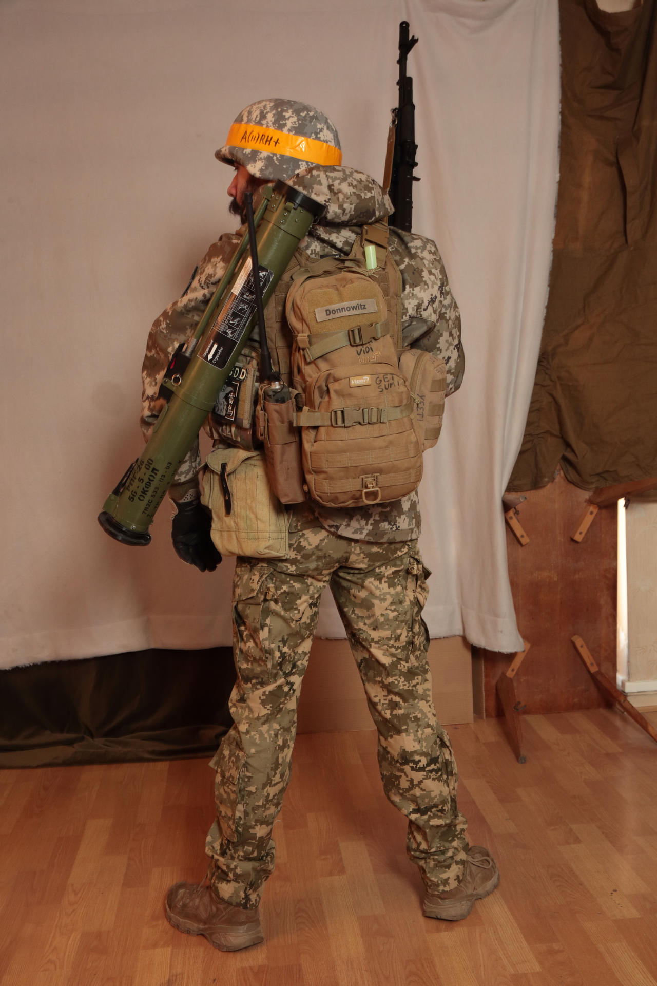 Ukraine Loadout ukrainian volonteer loadout (back side) by Schron on DeviantArt