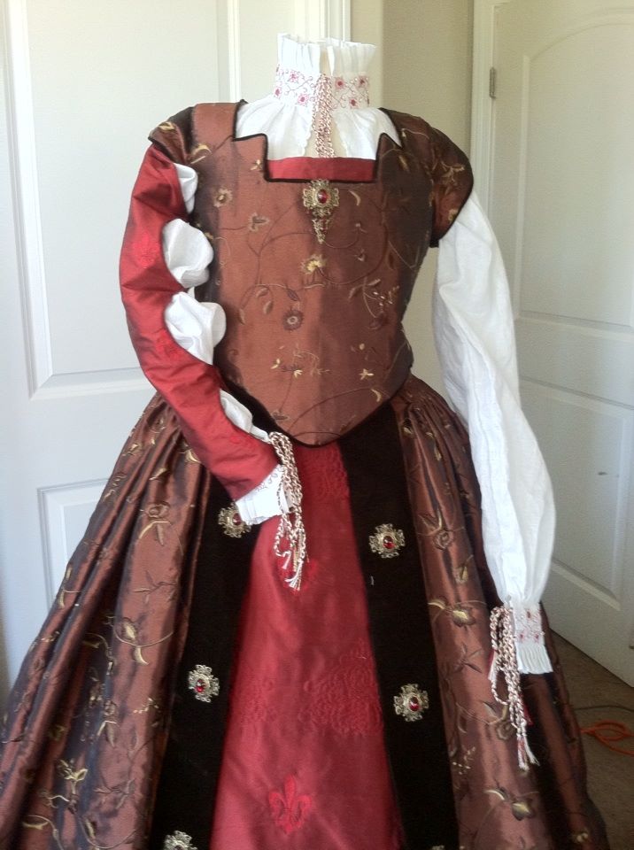 Elizabethan Costume