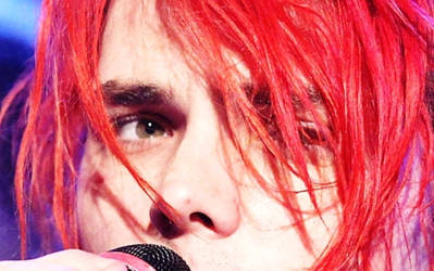 those eyes, that hair :o