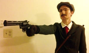 Richard Harrow Costume with Gun