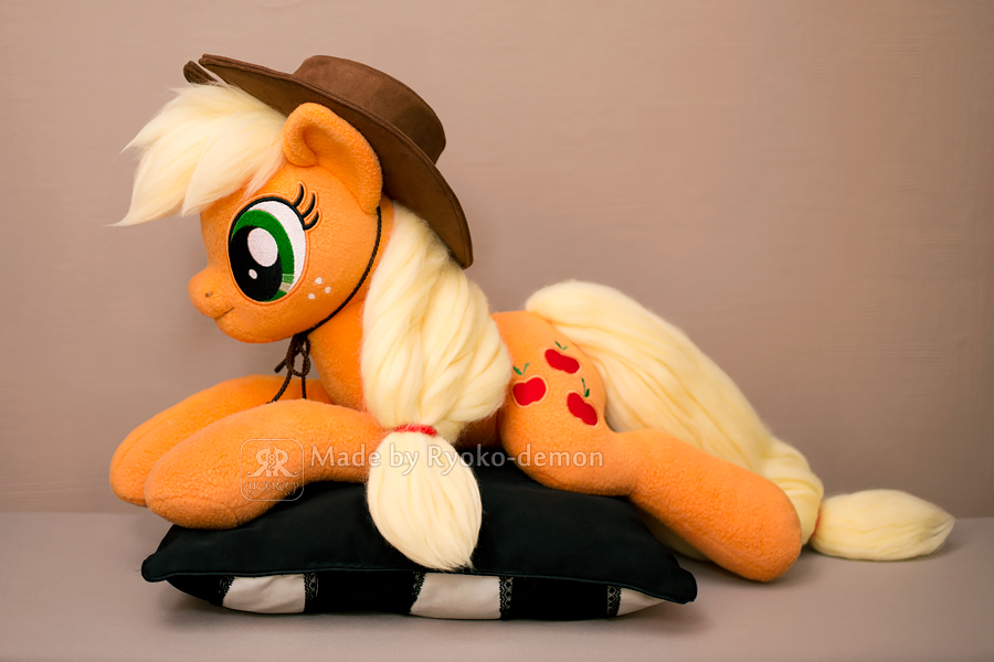 Applejack plushie by Ryoko-demon