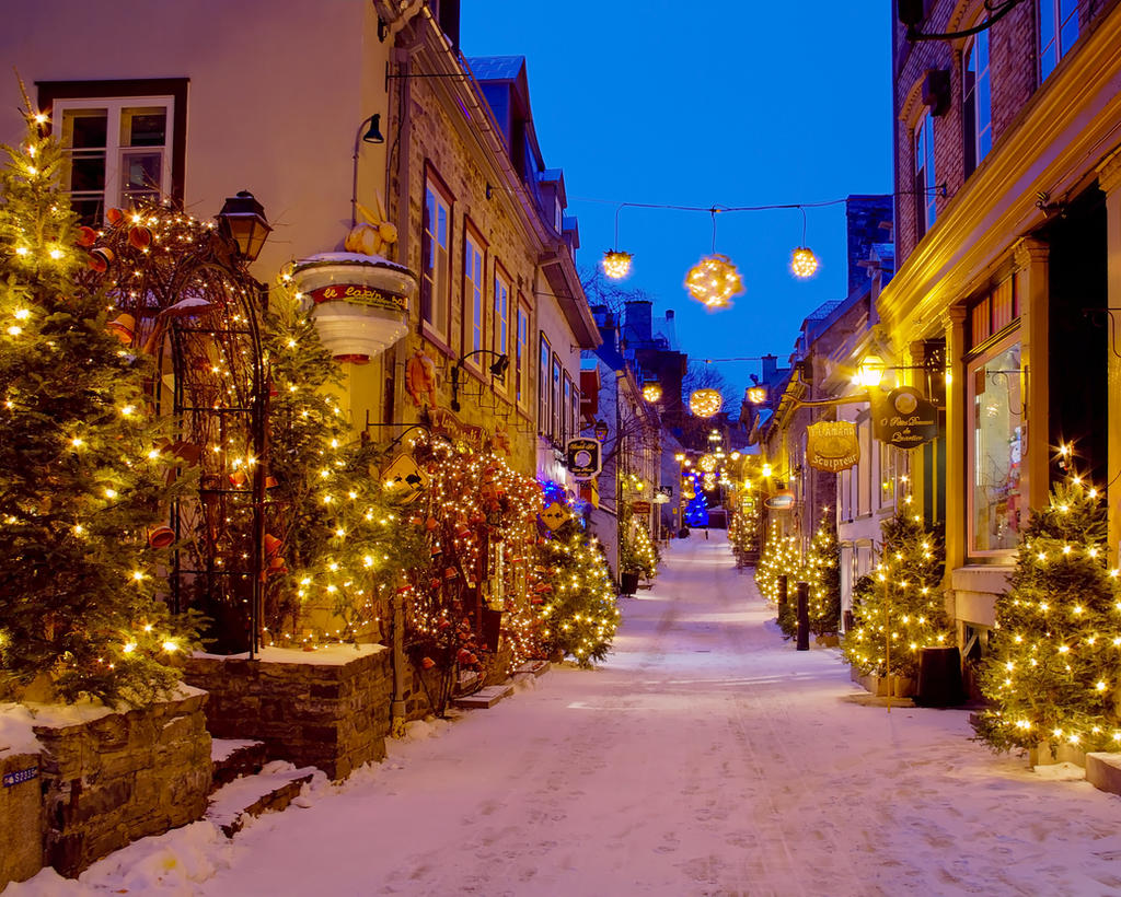 Quebec City - Petit Champlain - Christmas - 01