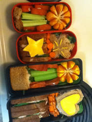 Tuna Shape-Sandwich Bento