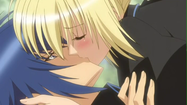 Ikuto and Utau kiss