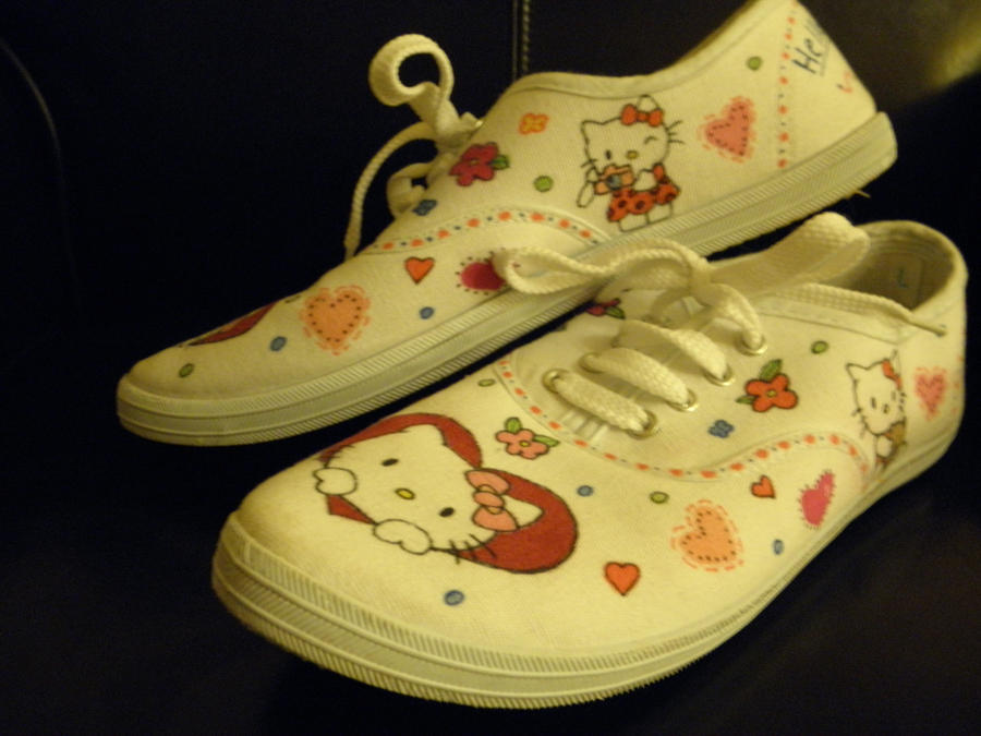 Hello Kitty Shoes