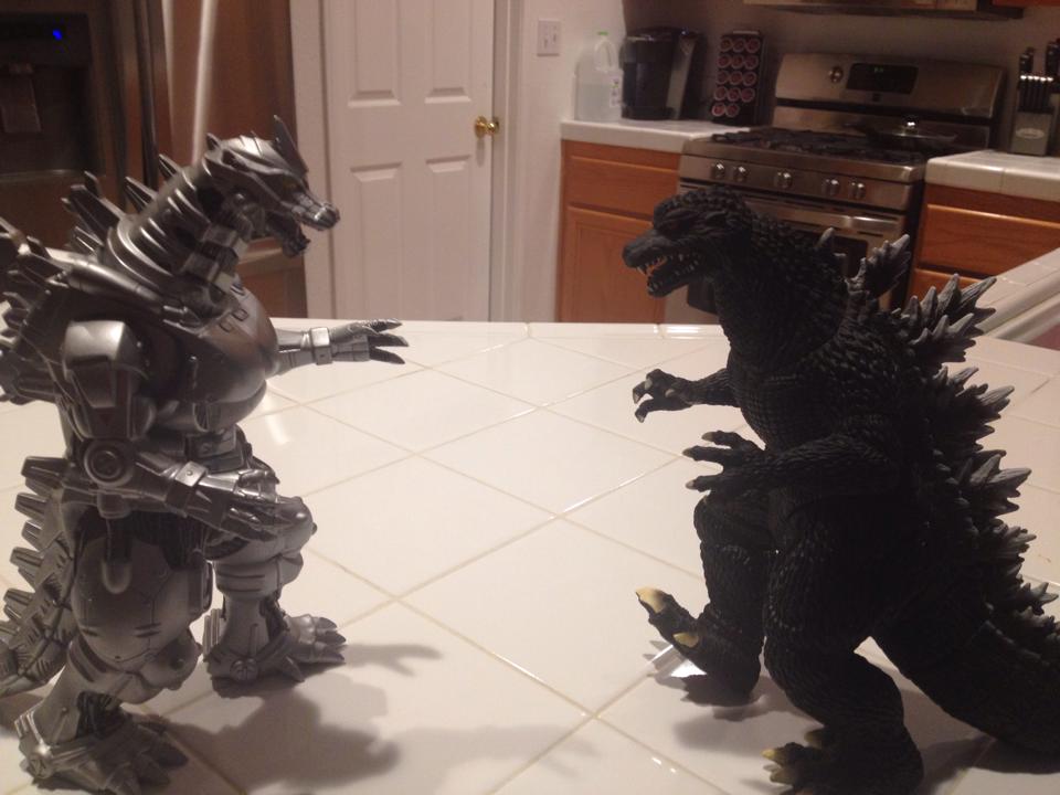 Godzilla Against Kiryu figures