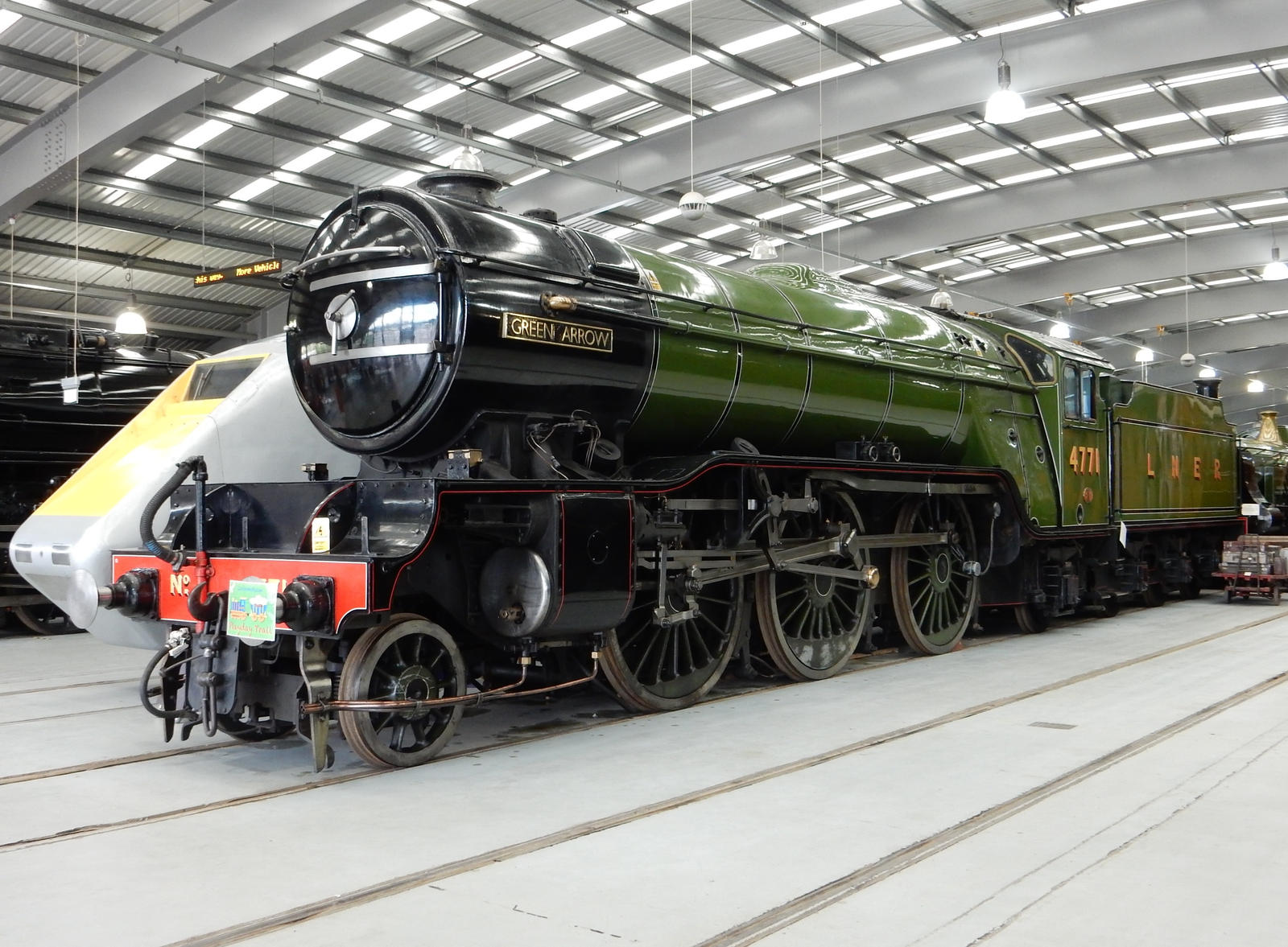 LNER Green Arrow by rlkitterman on DeviantArt