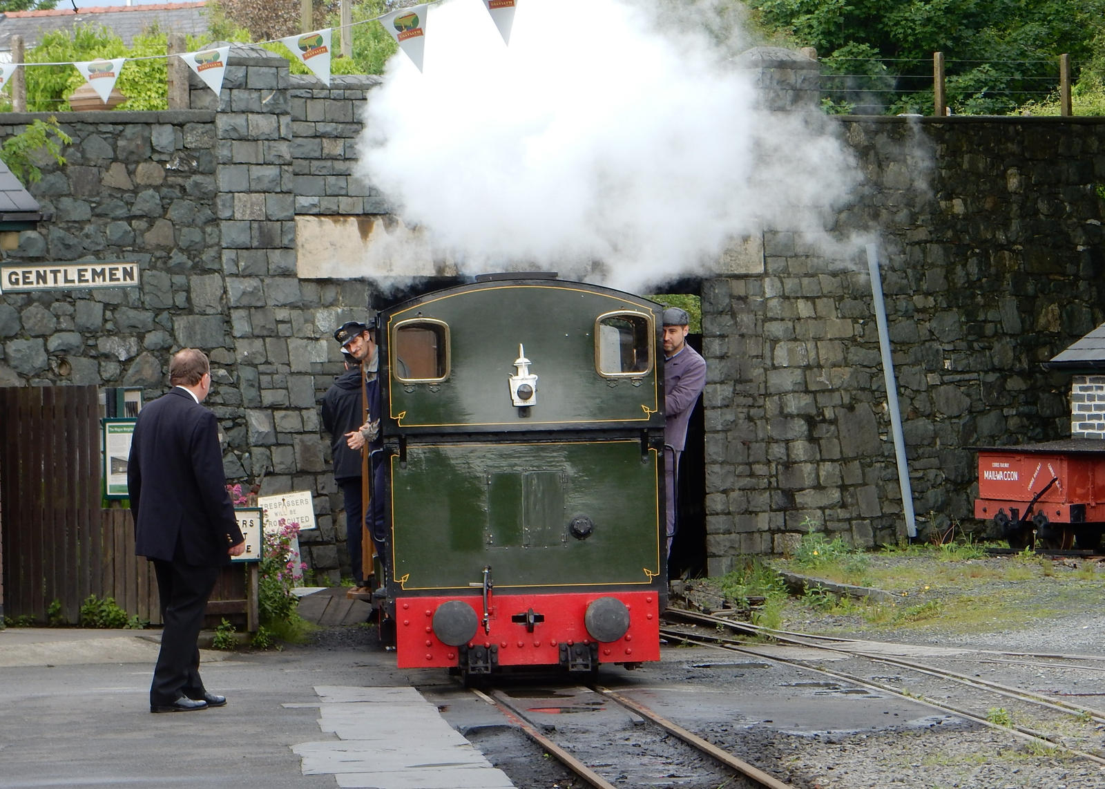 Tom Rolt Returns to Tywyn after Rain by rlkitterman on DeviantArt