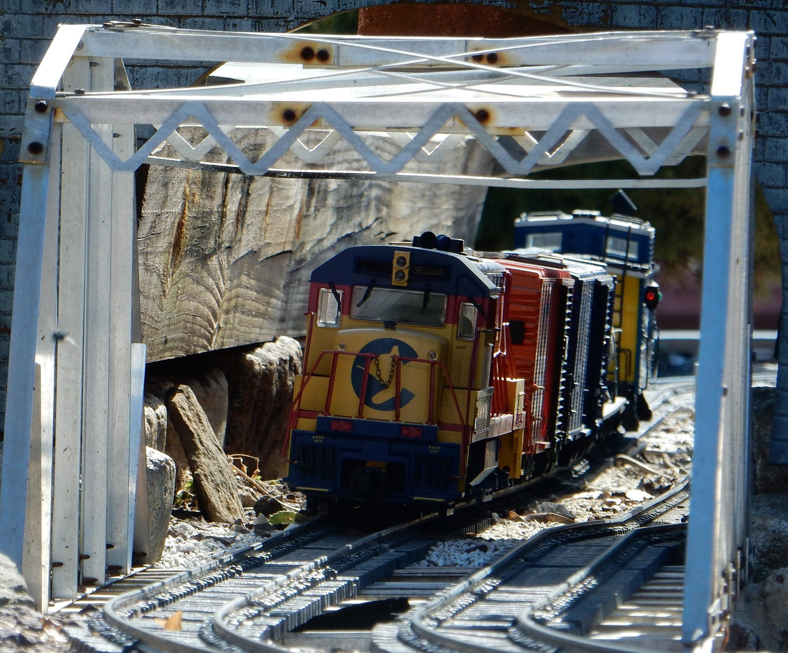 Chessie-CSX Freight Train on B+O Museum Layout by rlkitterman on DeviantArt