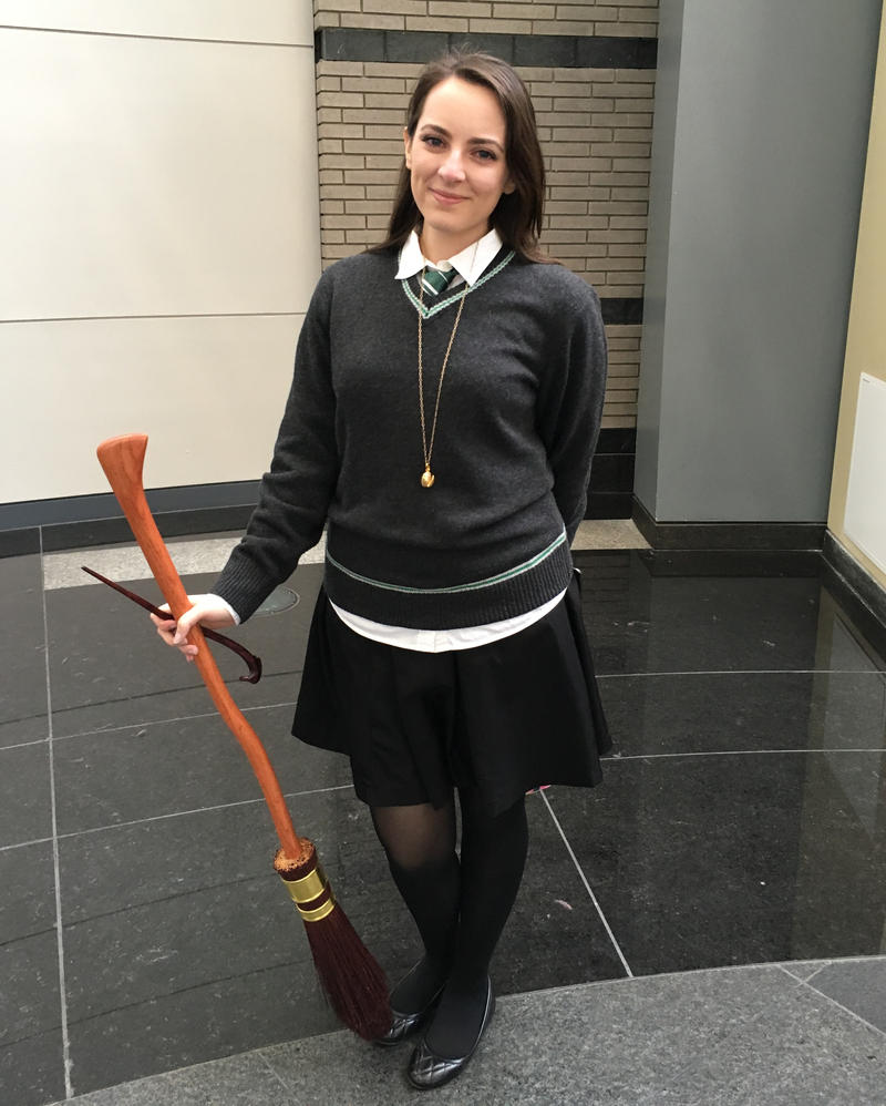 Slytherin with Broomstick at Awesome Con 2018