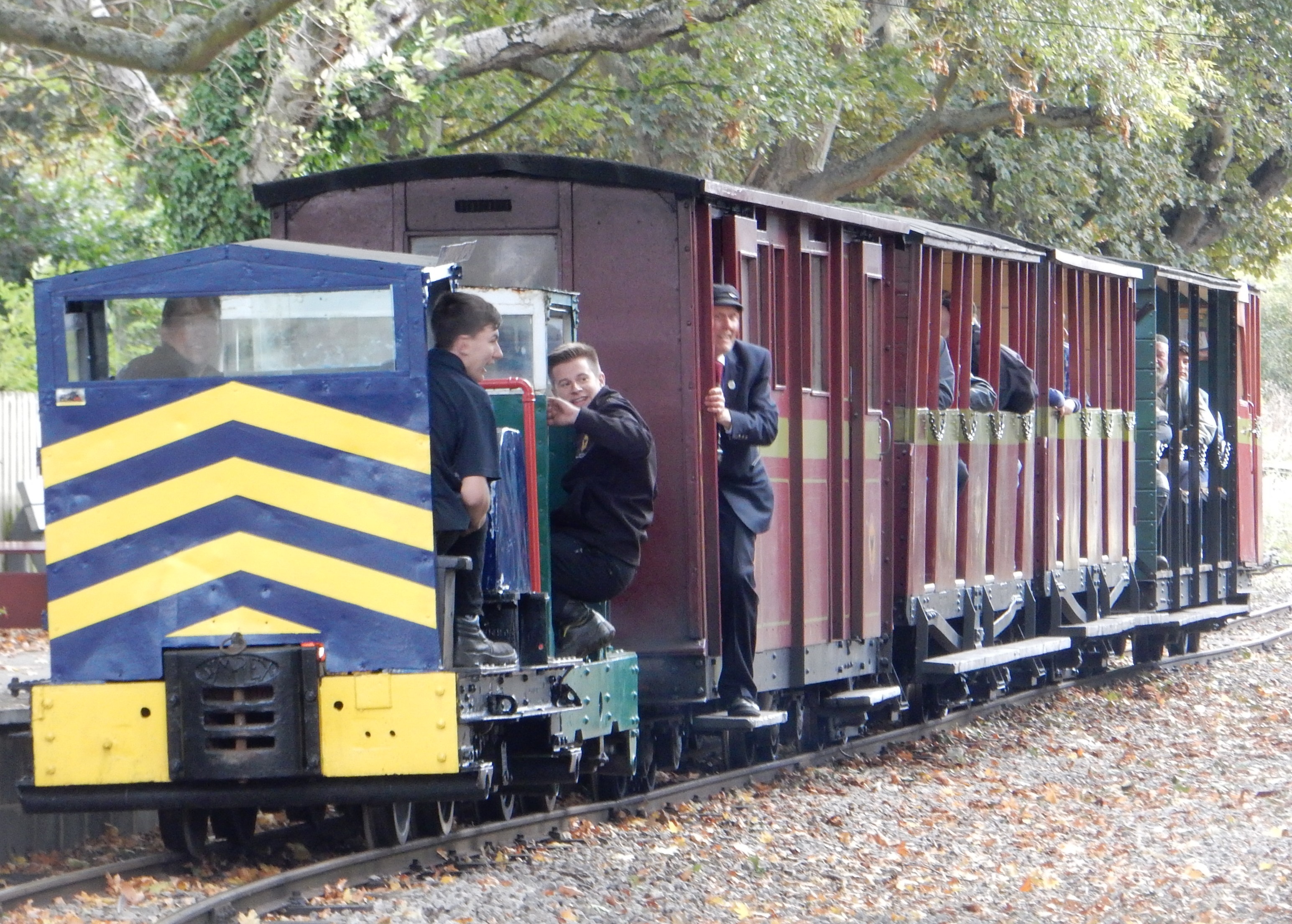 Simplex 02 Train Iron Horse Railroad Simplex Train at Pages Park by rlkitterman on ...