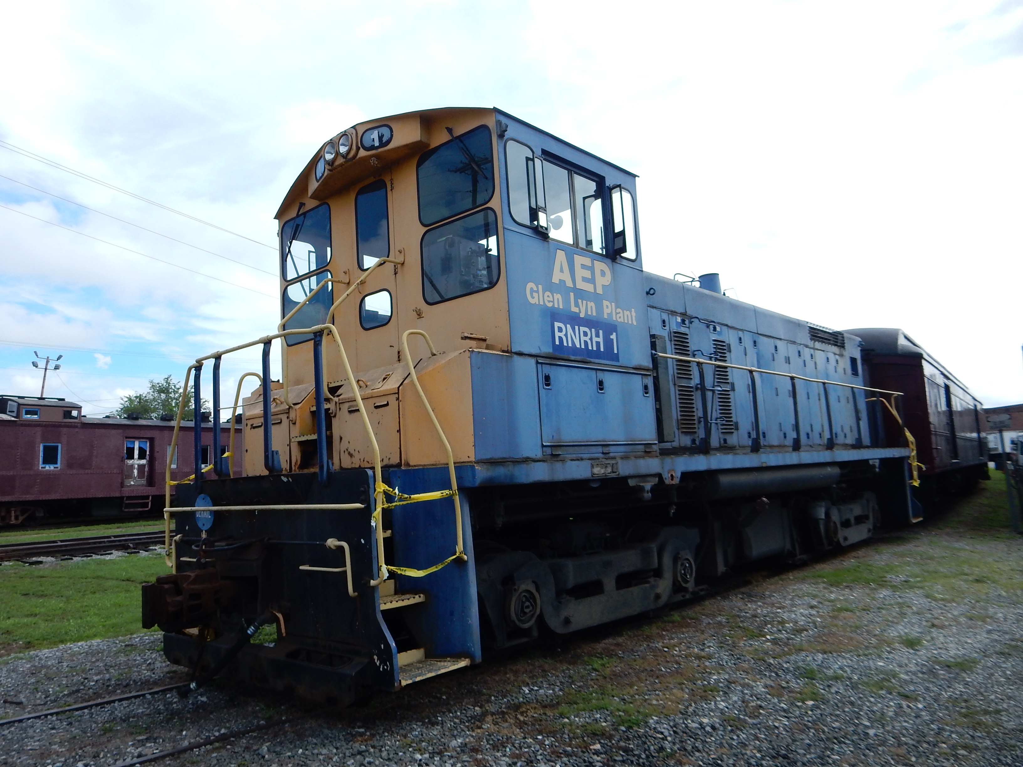 AEP Glen Lyn Plant EMD SW1000 No.1 by rlkitterman on DeviantArt