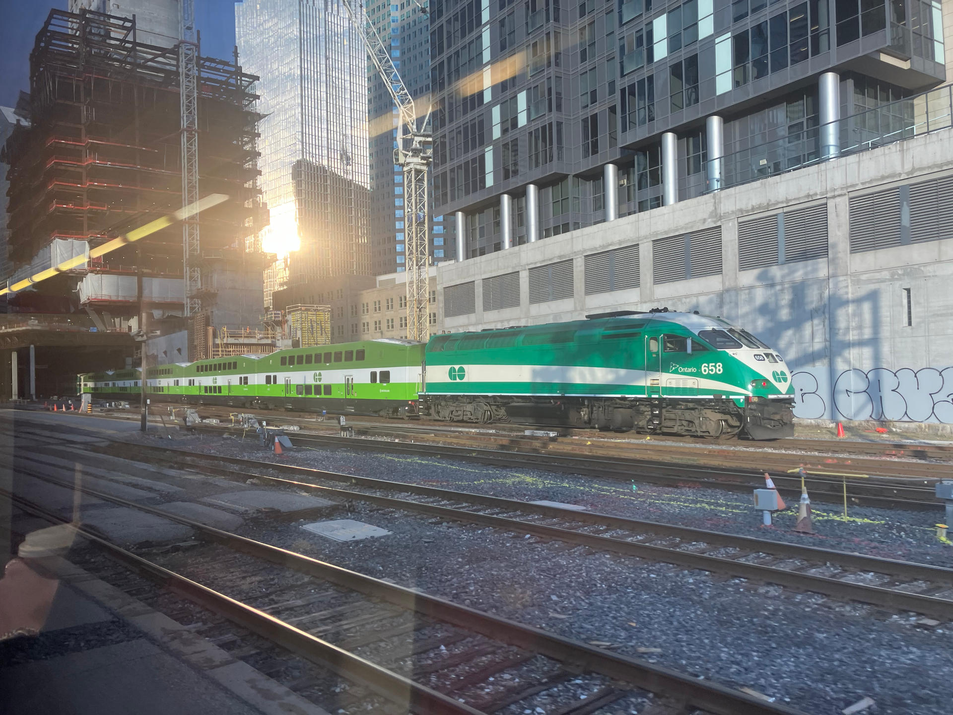 GO Transit 658 at Union IMG 7781 by rlkitterman on DeviantArt