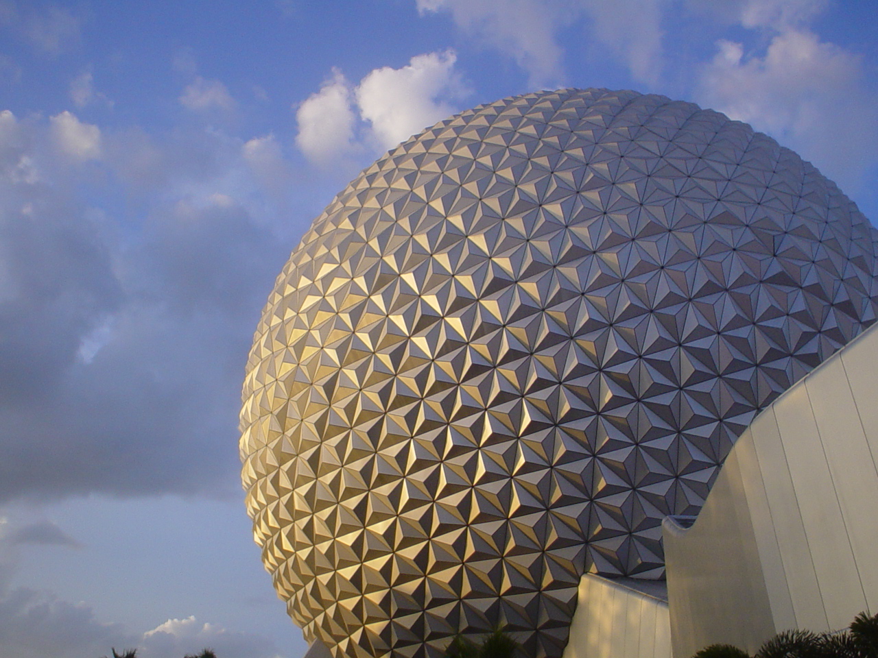 Spaceship Earth 01