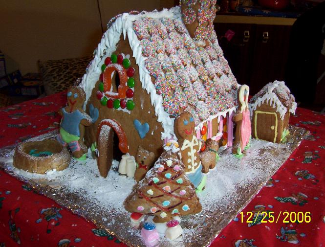 Gingerbread House 06