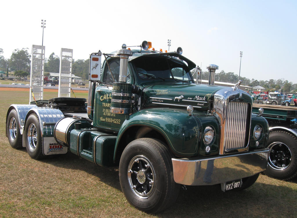 Mack B-model on display 4 by RedtailFox on DeviantArt