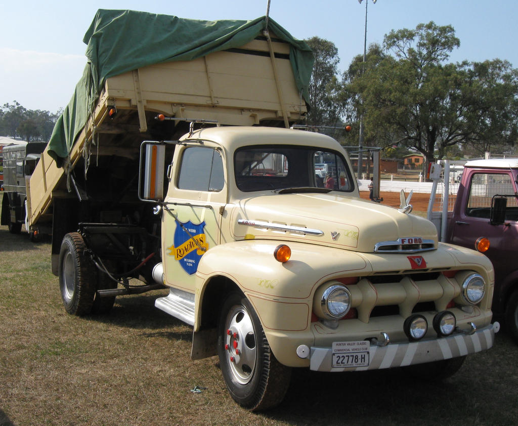 Old Ford Tipper