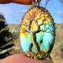 The two trees pendant.
