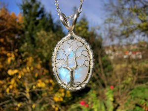 Moonstone pendant.