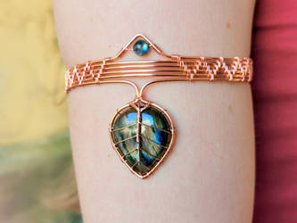 Copper leaf armband.