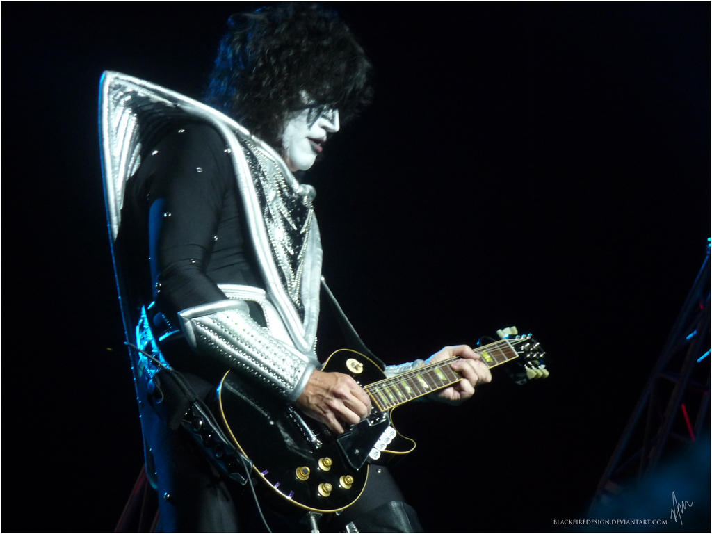 KISS STOCK // TOMMY THAYER