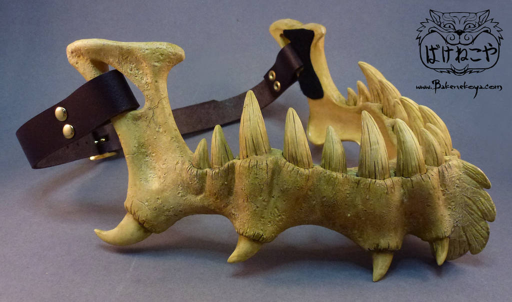Dragonlord Jaw Bone mask by Bakenekoya Dragonlord Jaw Bone mask by Bakenekoya