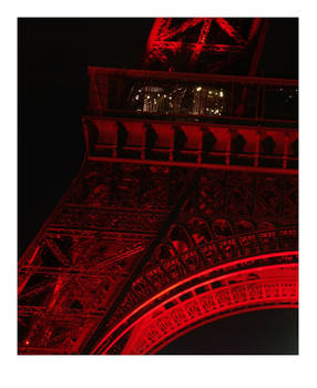  red Eiffel Tower