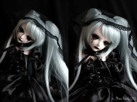 Miku Hatsune gothic BJD