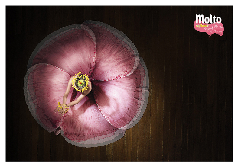 Molto Print Ad