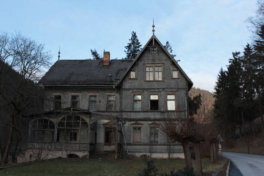 Old House 