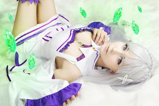 Emilia - Re:Zero