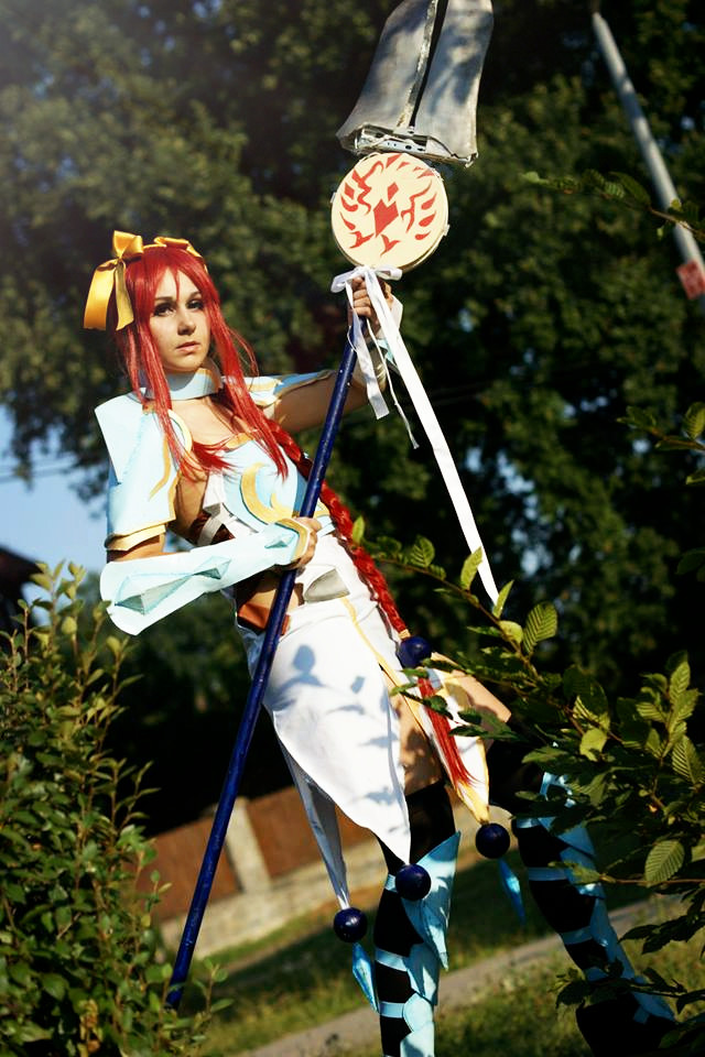 Erza Scarlet, Lightning Empress Armor - Fairy Tail