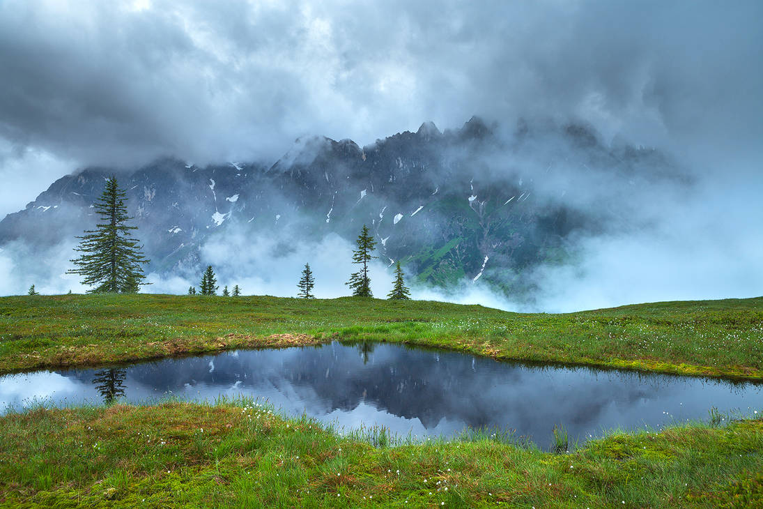 Misty Mountain by MarvinDiehl