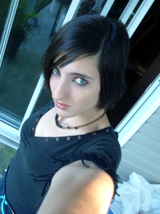 Short Hair For Tall Girl By Misskurss On Deviantart