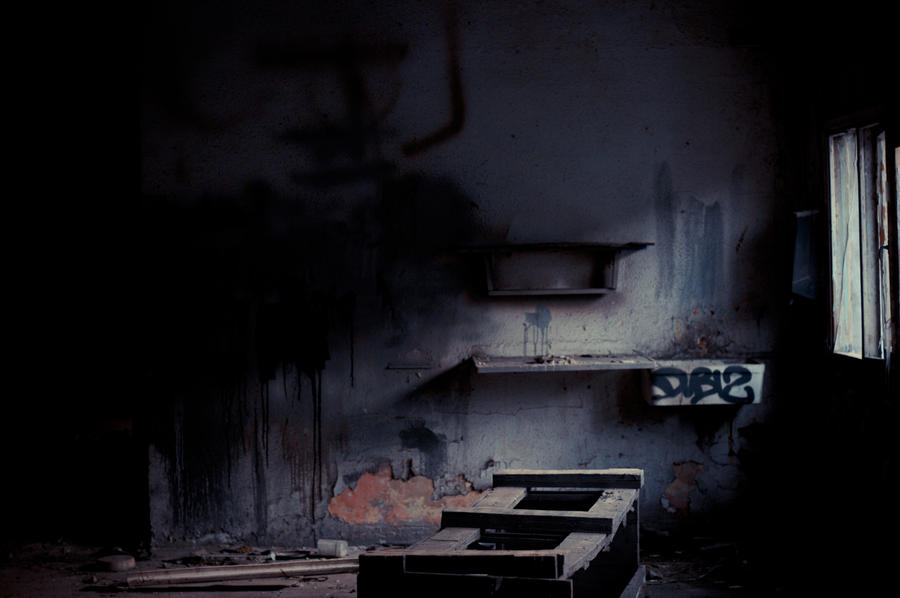 Forgotten Bench by wizzex on DeviantArt
