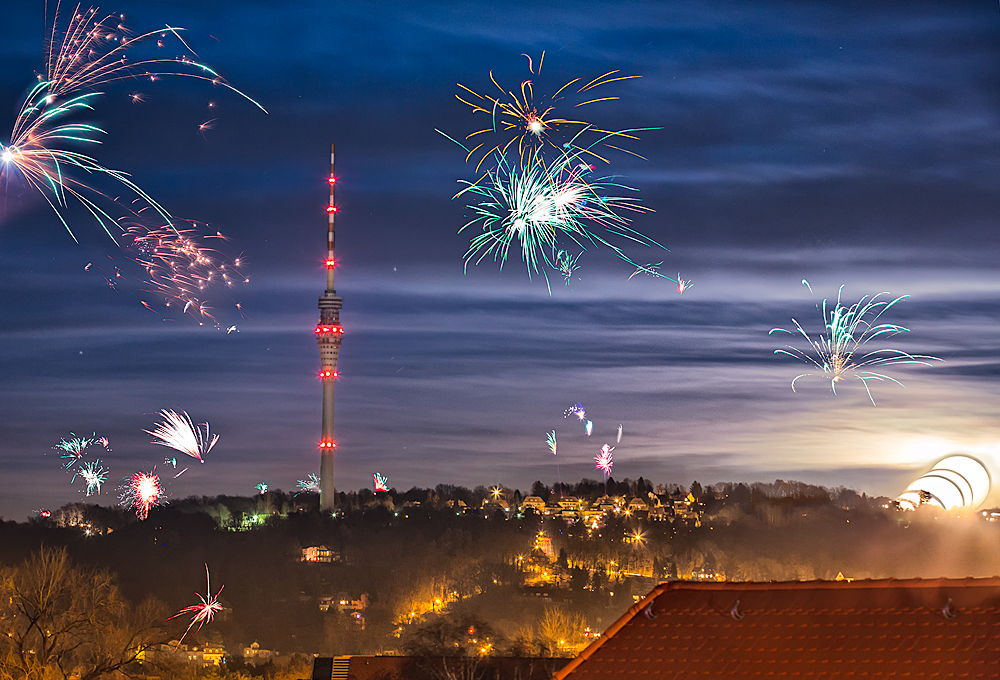 New Year moonrise in Dresden