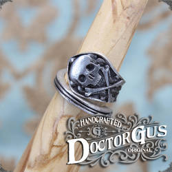 Skull and Crossbones Ring