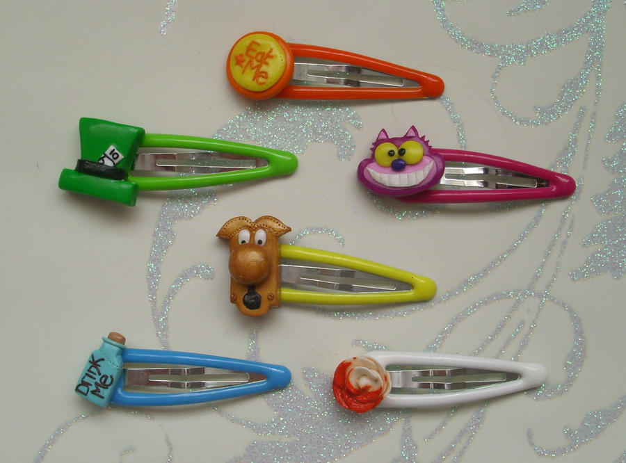 Alice themed hair clips
