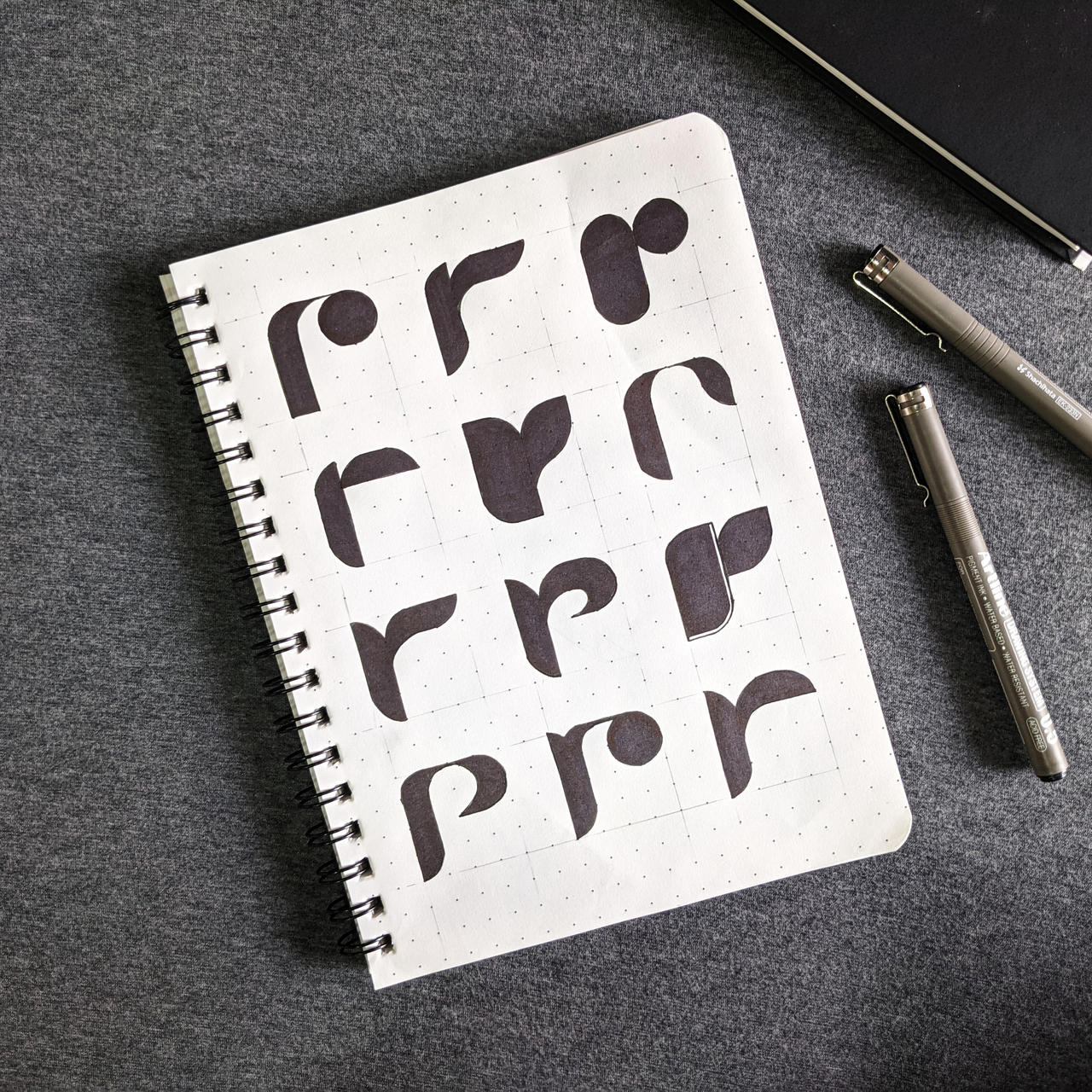 Letter Form Design R Letterform Design 'r' by ayushi27 on DeviantArt