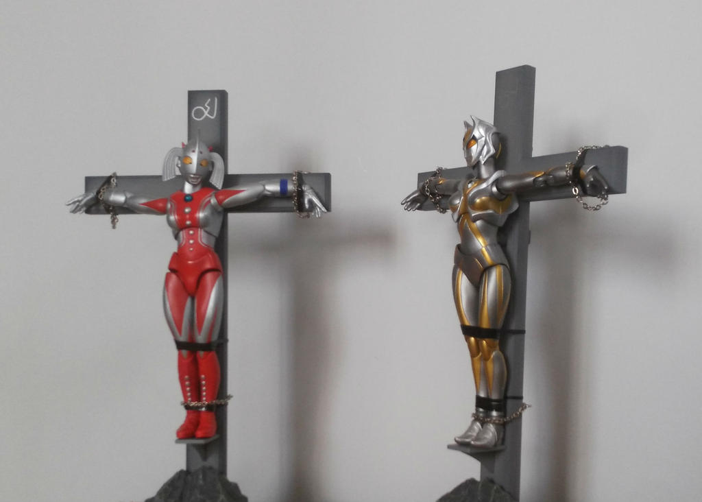 using the crucifix on figure by kimberlyx021 on DeviantArt