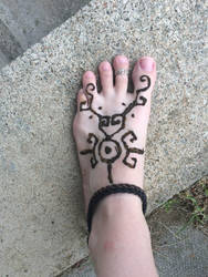 Twili henna foot design 2