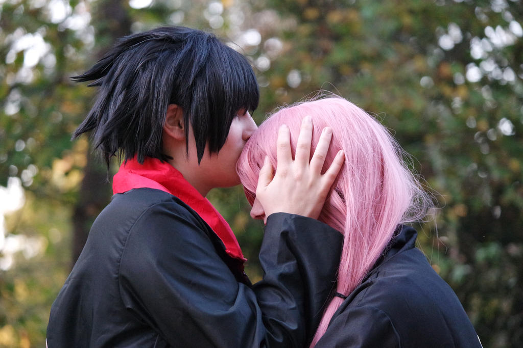 forehead kiss