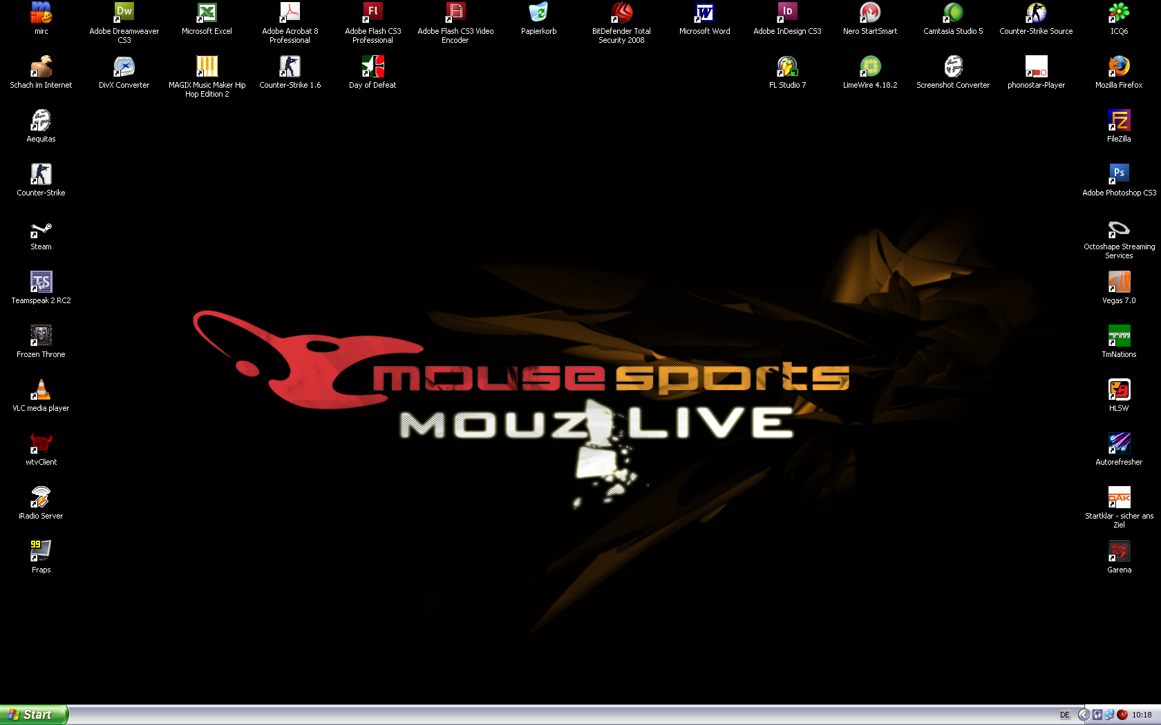 MyDesktop by FlowDeluxe on DeviantArt