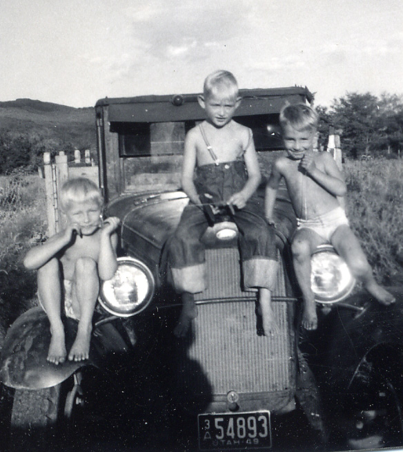 Vintage Child 1940s