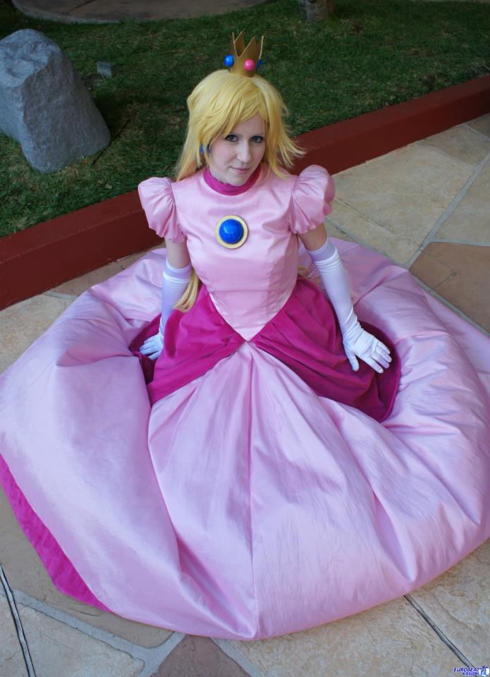 princess peach dress up deviantart Princess Peach With The Old Dress by PrincessPuccadomiNyo on DeviantArt