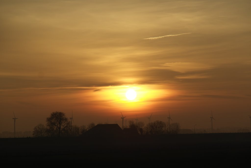 Sunrise at Groetpolder 9 maart 2014 (Holland)