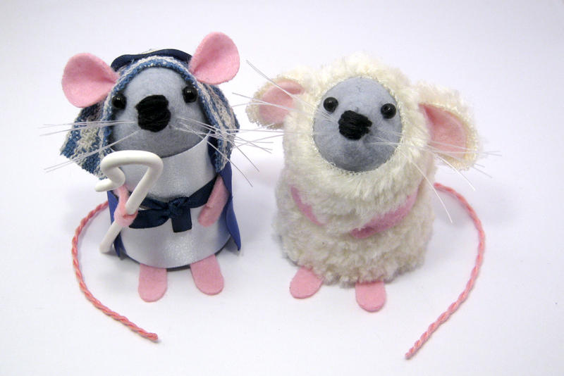 Nativity Shepherd + Sheep Mice by The-House-of-Mouse on DeviantArt