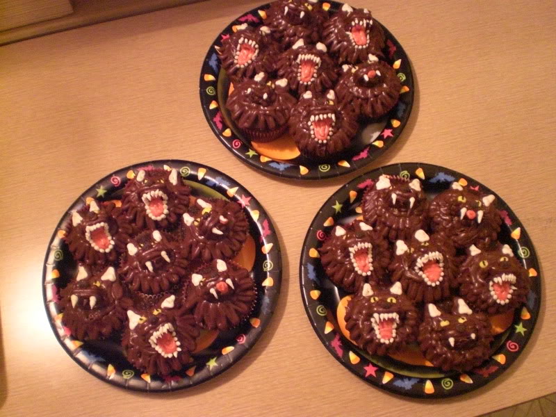 Werewolf cupcakes hurr durr